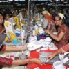 Ini Penyebab PHK Massal Ribuan Karyawan Pabrik Sepatu di Tangerang