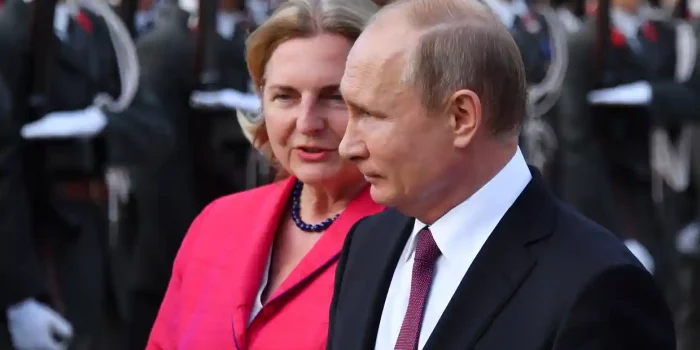 Sanksi Barat dan Eropa Lumpuhkan Ekonomi Rusia, Karin Kneissl: Tidak Benar Sama Sekali