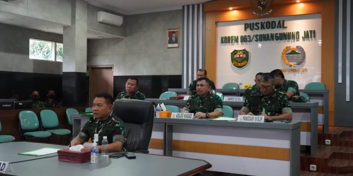 Berikan Arahan ke Peserta Apel Komandan Kesatuan, KSAD Dudung Abdurachman: TNI AD Harus Hadir di Tengah Kesulitan Masyarakat