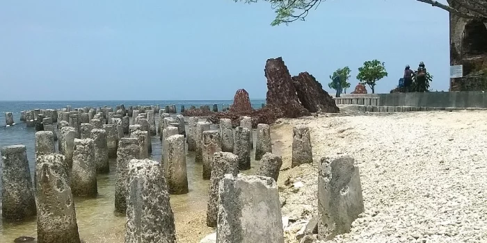 Pulau Kelor, Tempat Pemakaman Penduduk dan Tentara VOC Sejak Tahun 1450