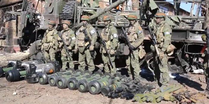 Vladimir Putin: Generasi Pasukan Terjun Payung Tunjukkan Keberanian dalam Operasi Militer Khusus di Ukraina
