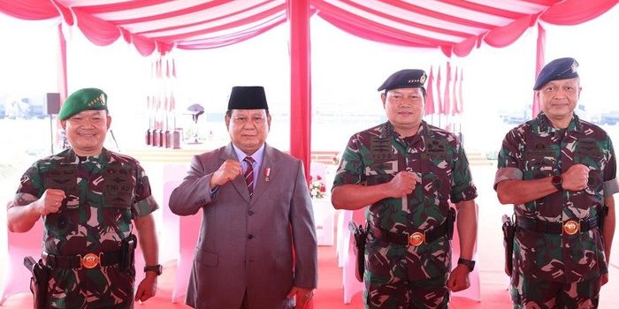 Kemhan Unggah Foto Keakraban Prabowo Subianto dengan Kepala Staf TNI, Tampak KSAD Jenderal Dudung Abdurachman