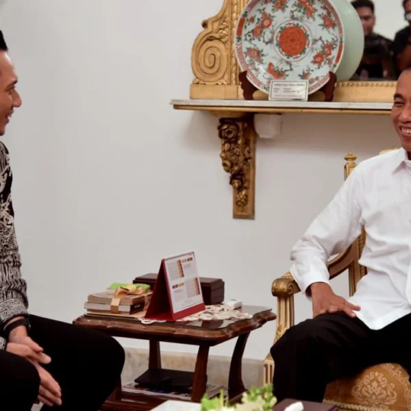Pertemuan Tertutup Jokowi-AHY di Istana