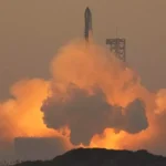 Roket SpaceX Berakhir dengan Ledakan