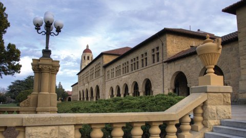 Universitas Stanford Buka Kelas Online Musik dan Budaya The Grateful Dead, Minat Daftar?