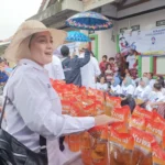 Jumpa Istri Para Nelayan Pesisir Kabupaten Cirebon, Bintang Sinetron Dean Herdesviana Ajak Masyarakat Bangkit dari Kemiskinan