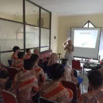 Caleg DPR Partai Perindo Dean Herdesviana Gelar Public Speaking Bagi Karyawan di Cianjur
