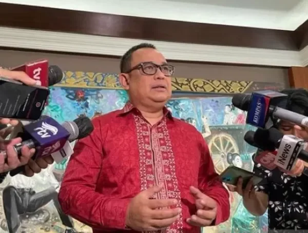 Terungkap Alasan Jokowi Tunjuk Tito Karnavian Jadi Plt Menko Polhukam, Prabowo Subianto Banyak Tugas