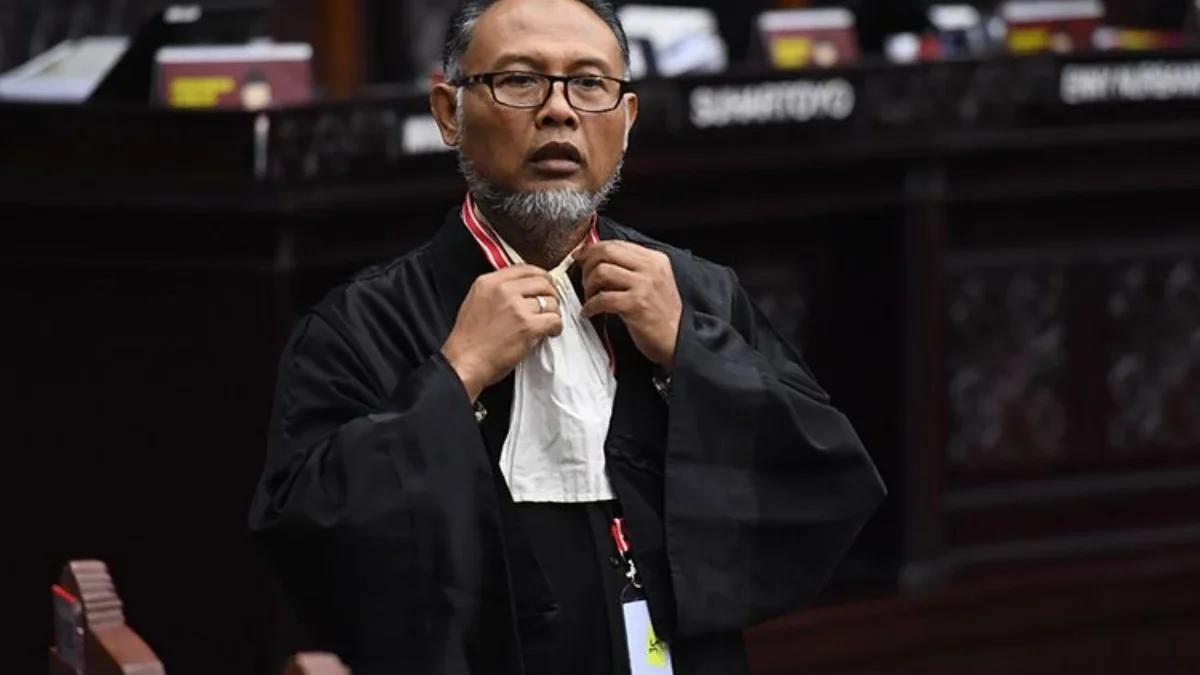 Sidang Perdana Perselisihan Hasil Pemilihan Umum Pilpres 2024 di Mahkamah Konstitusi, Bambang Widjojanto: Bansos Jokowi Pengaruhi Perolehan Suara Prabowo-Gibran