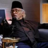 Profesor Salim Said (Tangkapan layar YouTube pada kanal Hersubeno Arief Point)