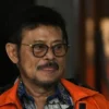Mantan Menteri Pertanian, Syahrul Yasin Limpo (SYL) berjalan keluar gedung Merah Putih KPK, Jakarta, Kamis (4/