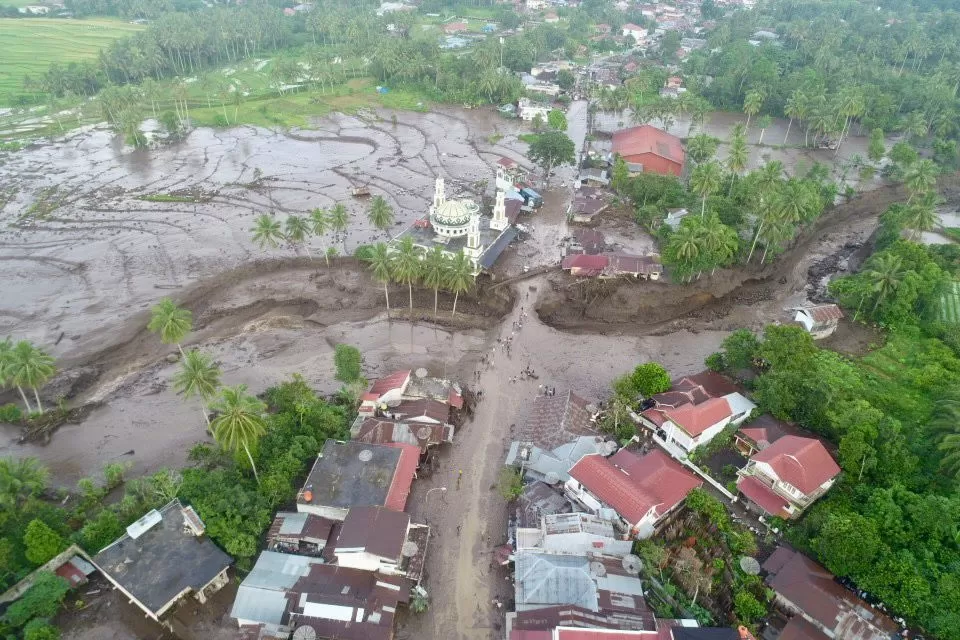 Pantauan drone BPBD Tanah Datar atas banjir bandang di Simpang Manunggal, Kecamatan Lima Kaum, Kab Tanah Datar