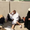 Sejumlah video viral di media sosial X memperlihatkan beberapa jamaah haji diduga telah meninggal dunia terge